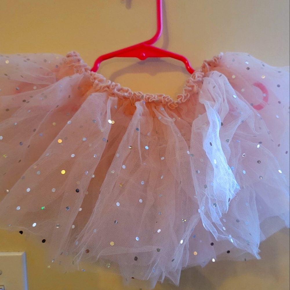 Girls Dance Tu-Tu For Ballet